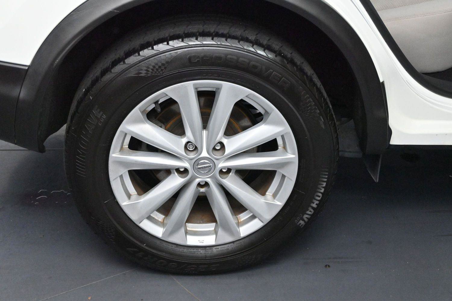 Used 2017 Nissan Rogue Sport SV FWD image 31