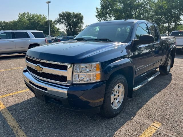 Used 2010 Chevrolet Silverado 1500 LT w/ Power Pack Plus AWD/4WD image 4