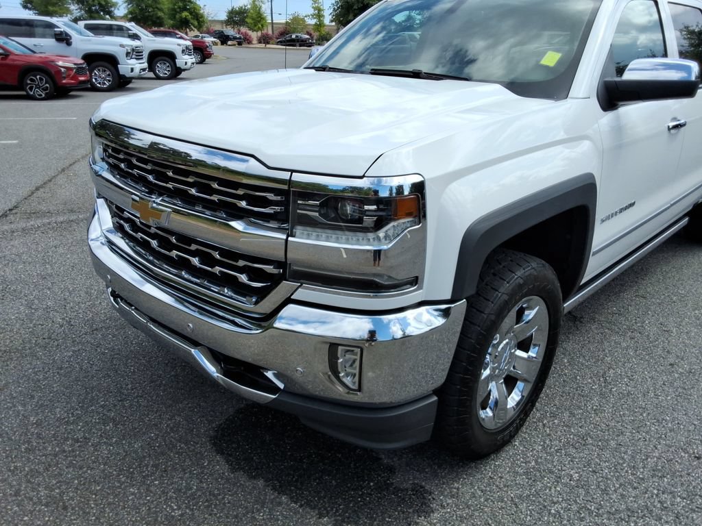 Used 2018 Chevrolet Silverado 1500 LTZ w/ Sport Package AWD/4WD image 9