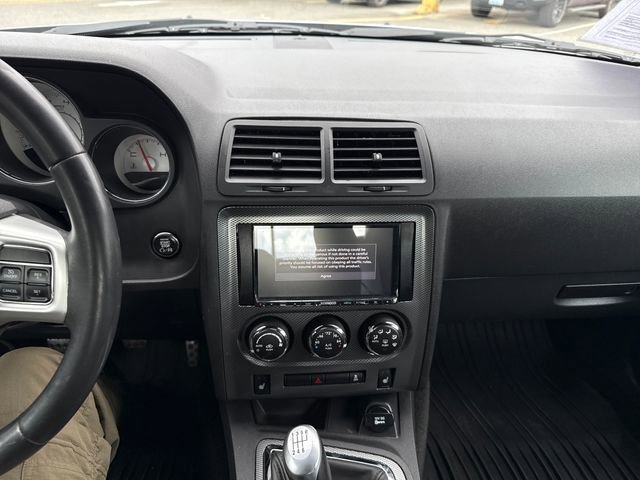 Used 2014 Dodge Challenger R/T image 21