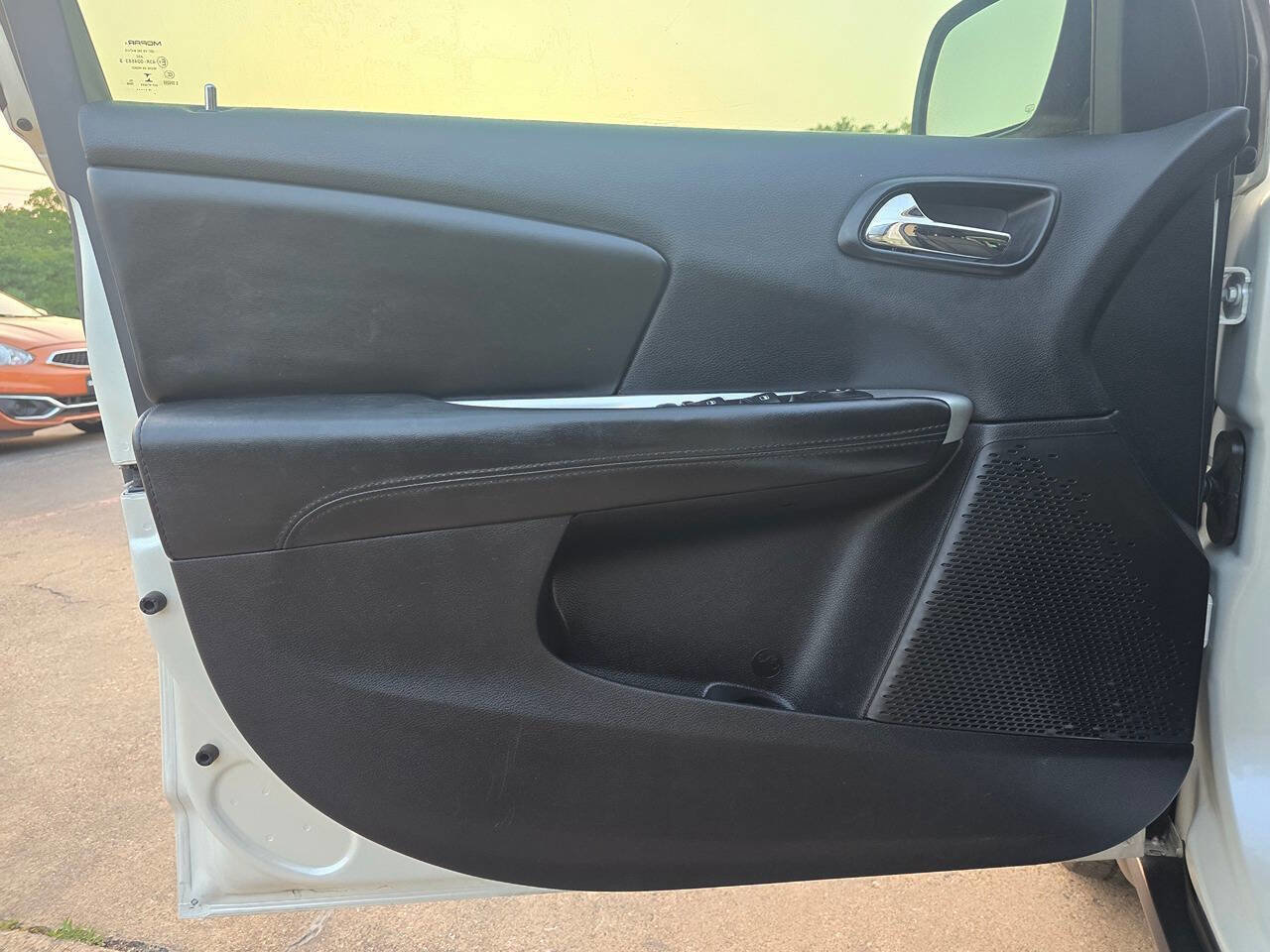 Used 2016 Dodge Journey SXT image 14