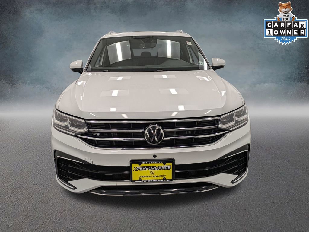 Used 2023 Volkswagen Tiguan SEL R-Line AWD/4WD image 2