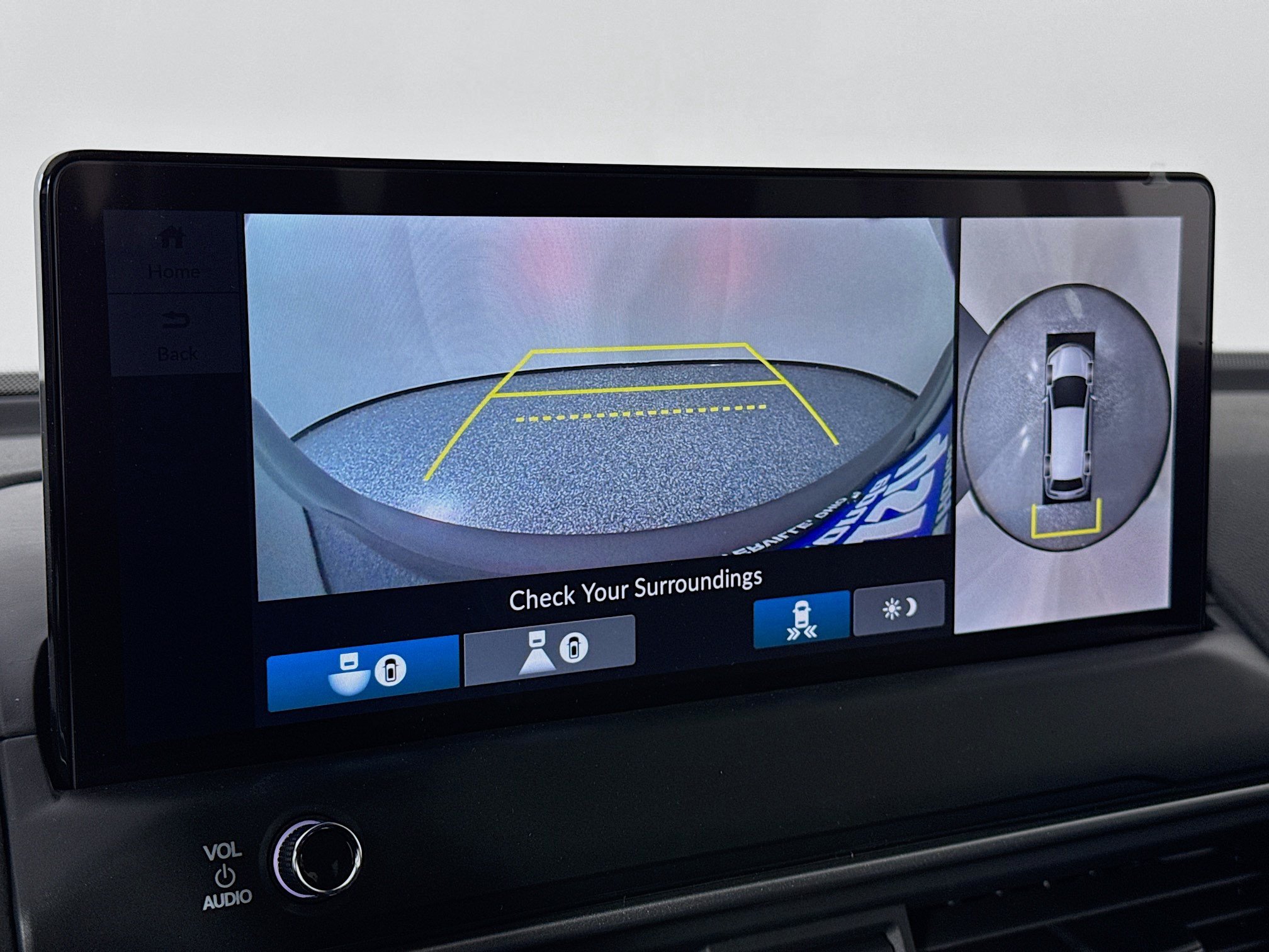New 2026 Honda Pilot Touring image 14