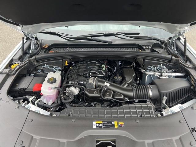 Used 2025 Jeep Grand Cherokee L Limited w/ Black Appearance Package image 21