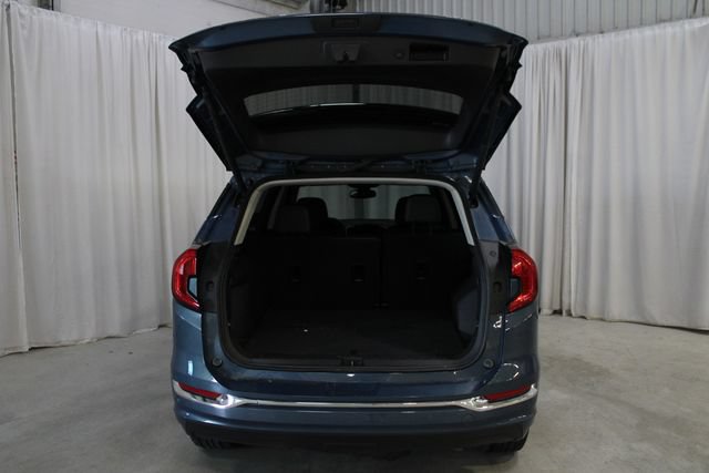 Used 2024 GMC Terrain Denali w/ Denali Premium Package AWD/4WD image 35