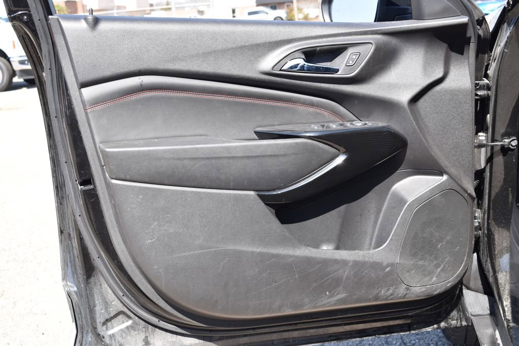 Used 2024 Chevrolet Trax RS w/ Driver Confidence Package image 9