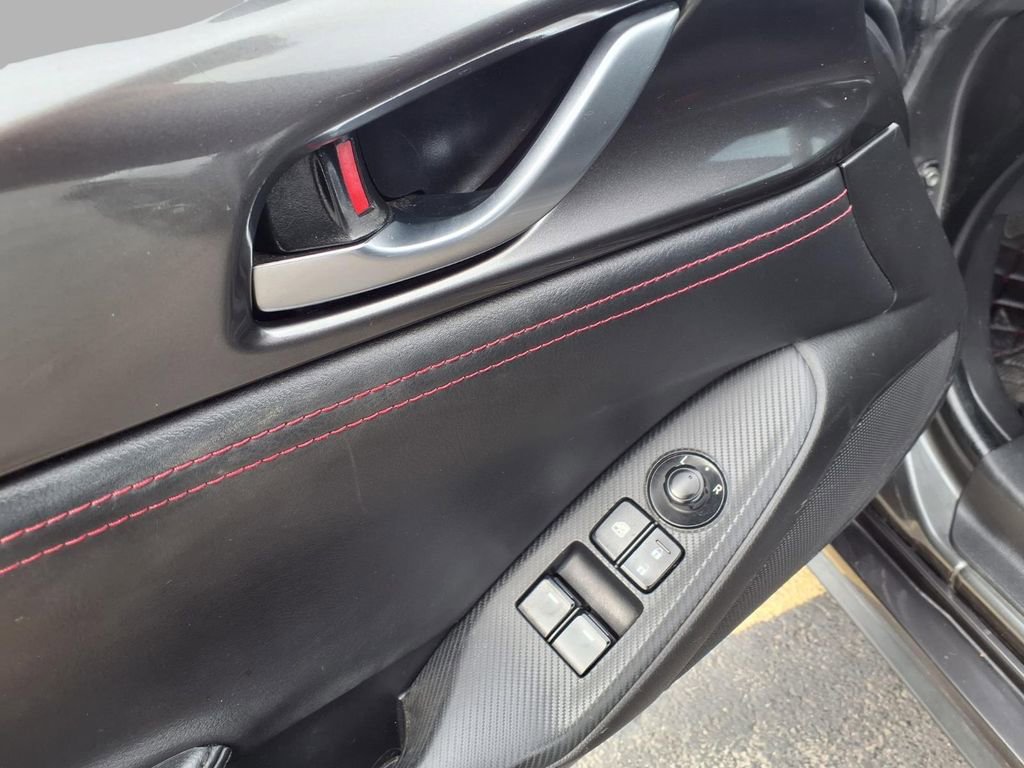 Used 2019 MAZDA MX-5 Miata Club image 18