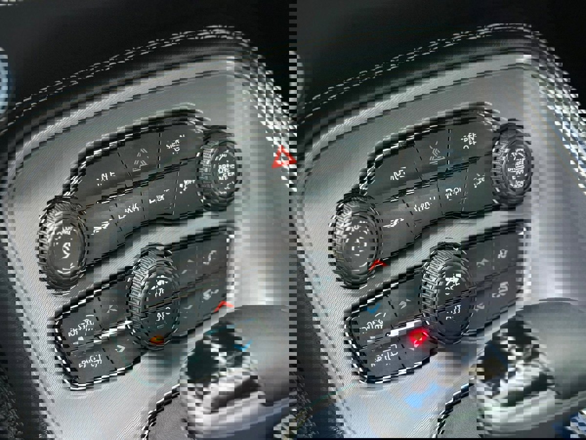 Used 2023 Dodge Challenger SRT Hellcat w/ Harmon/Kardon Sound Group RWD image 36