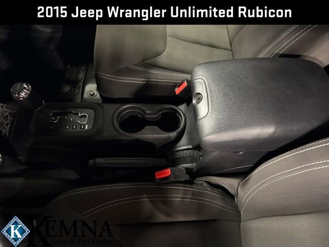 Used 2015 Jeep Wrangler Unlimited Rubicon w/ Connectivity Group image 24