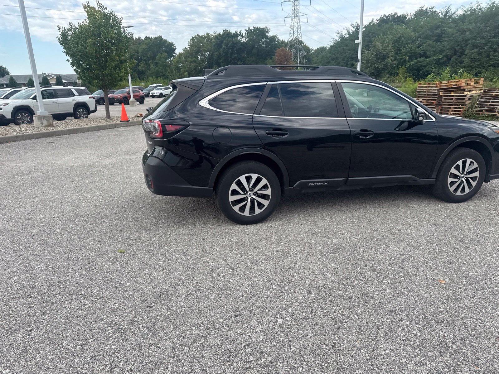 Used 2022 Subaru Outback Premium AWD/4WD image 6