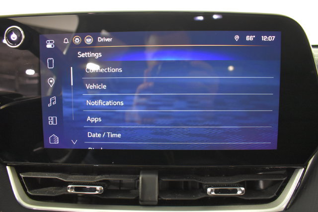 Used 2026 Chevrolet Equinox LT AWD/4WD image 23