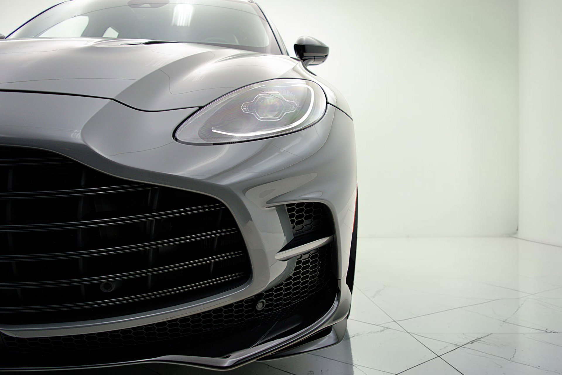 Used 2023 Aston Martin DBX 707 AWD/4WD image 16