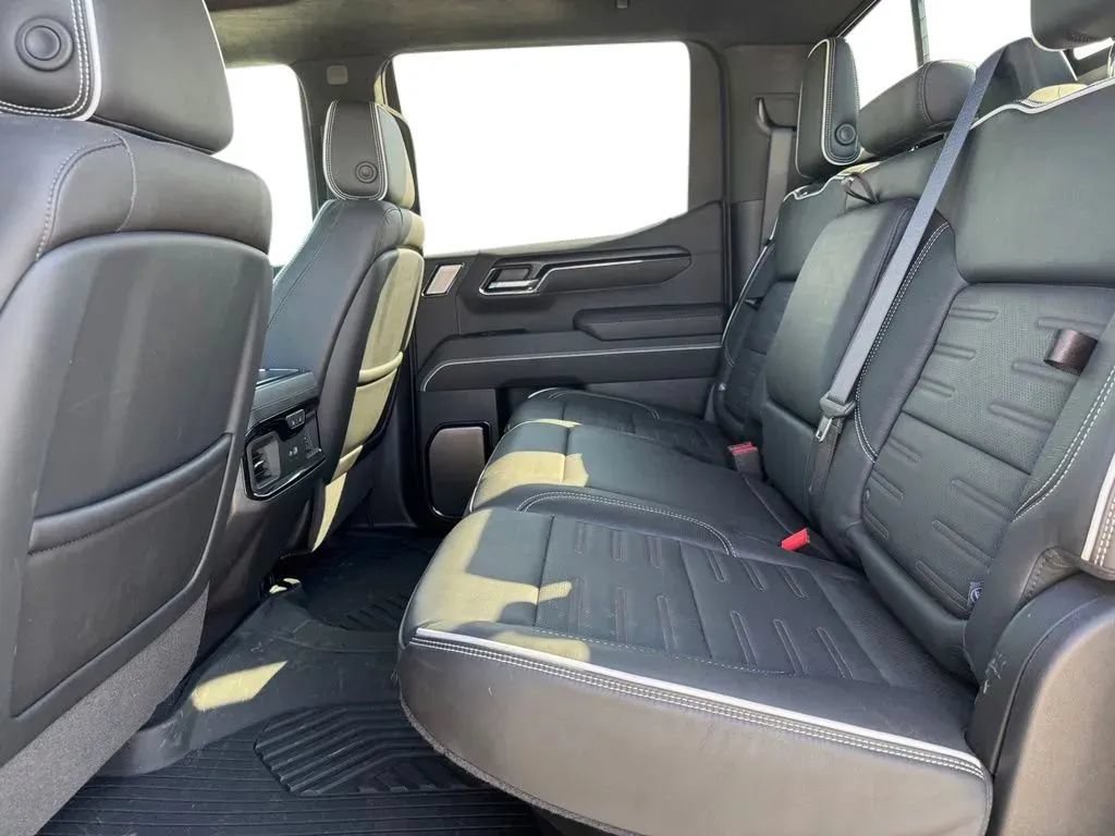 Used 2024 GMC Sierra 1500 AT4X w/ AT4X AEV Edition AWD/4WD image 18