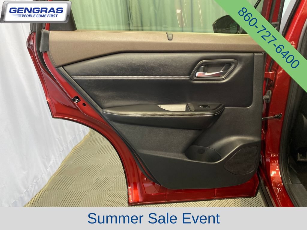Used 2023 Nissan Rogue SV w/ SV Premium B Package AWD/4WD image 26