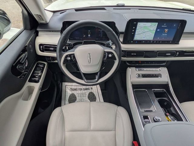 Used 2025 Lincoln Aviator Reserve image 17