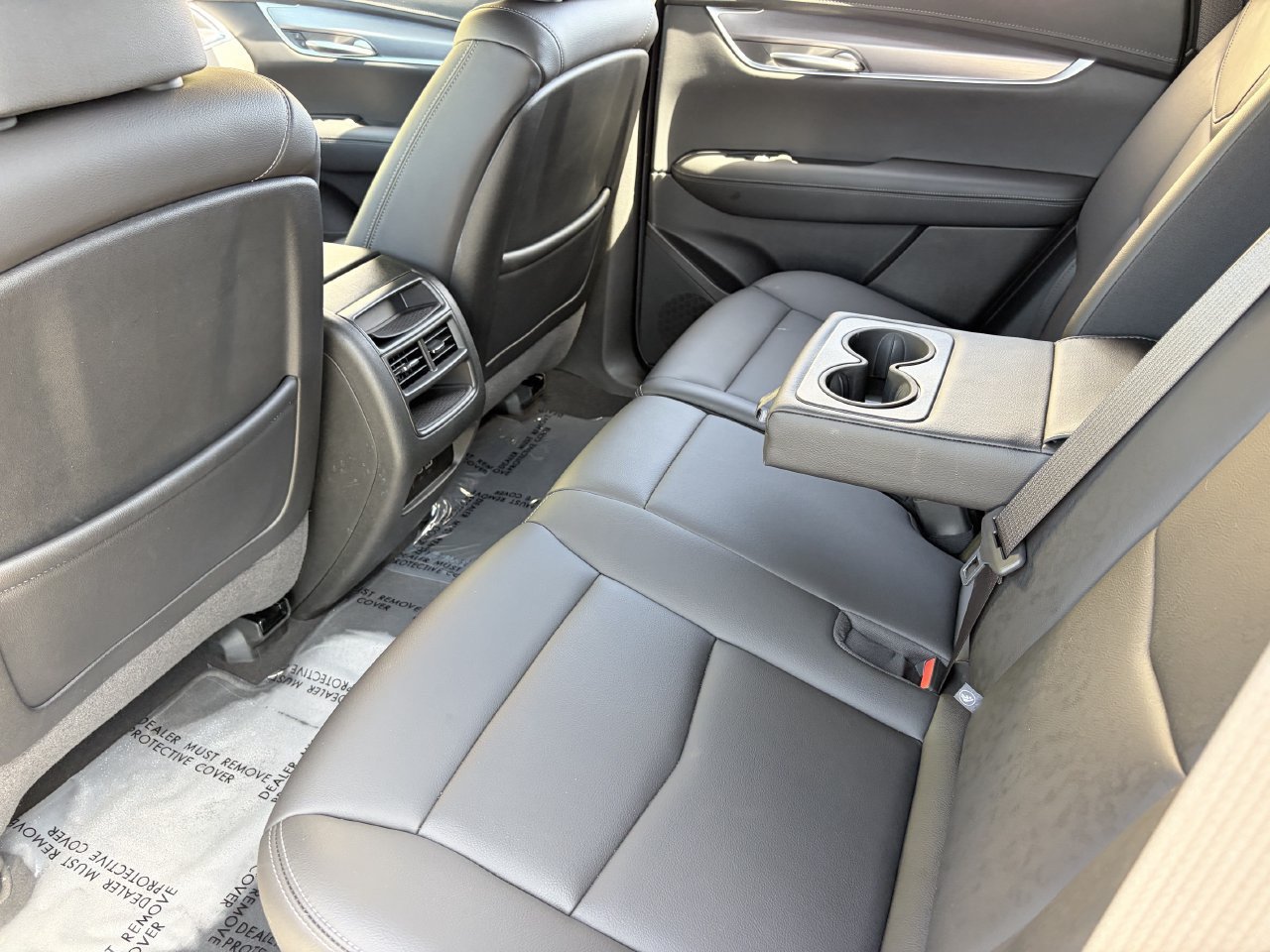 Certified 2024 Cadillac XT5 Luxury w/ LPO, Floor Liner Package FWD image 18