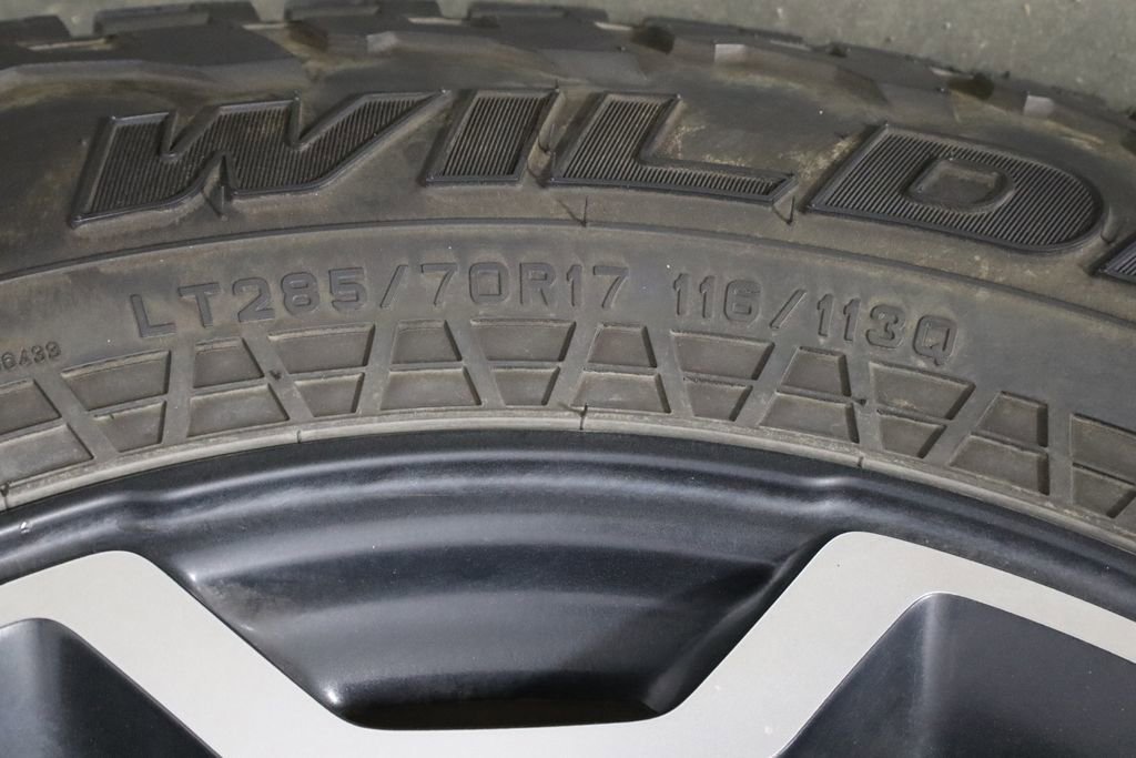 Used 2023 Jeep Gladiator Sport image 42