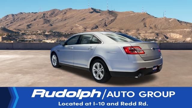 Used 2018 Ford Taurus SE image 3