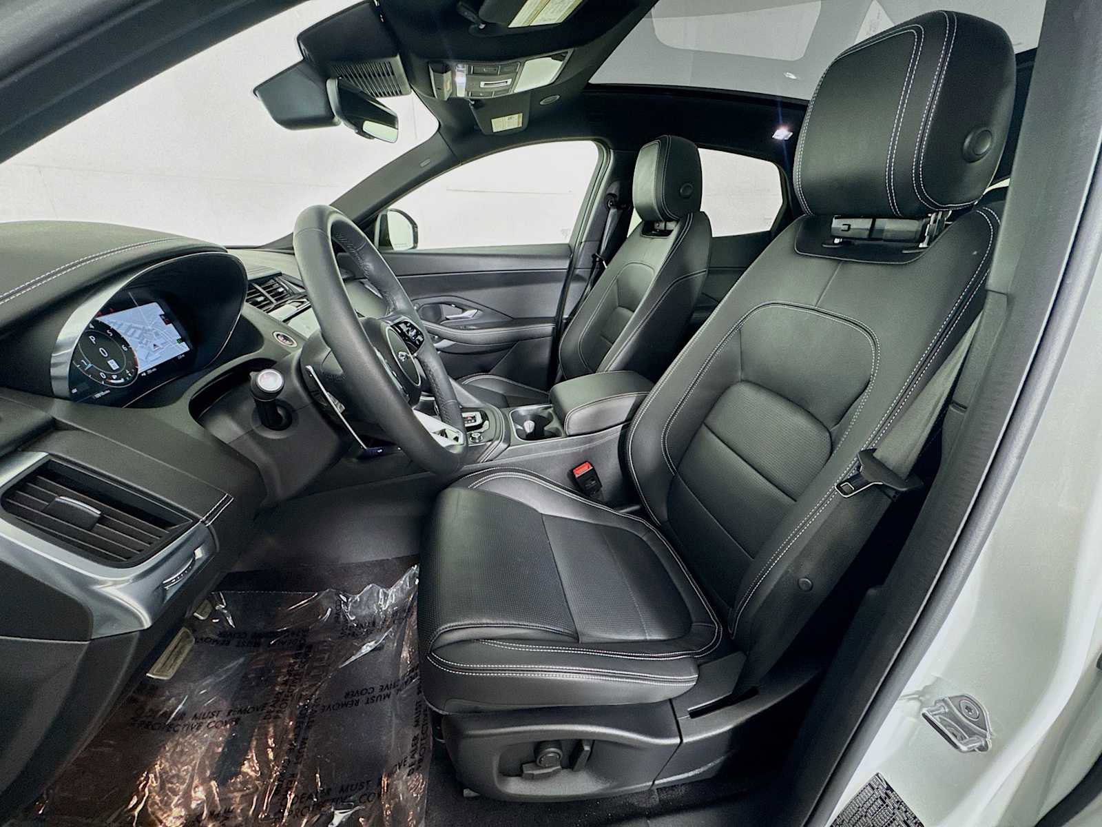 Used 2024 Jaguar E-PACE R-Dynamic SE image 11