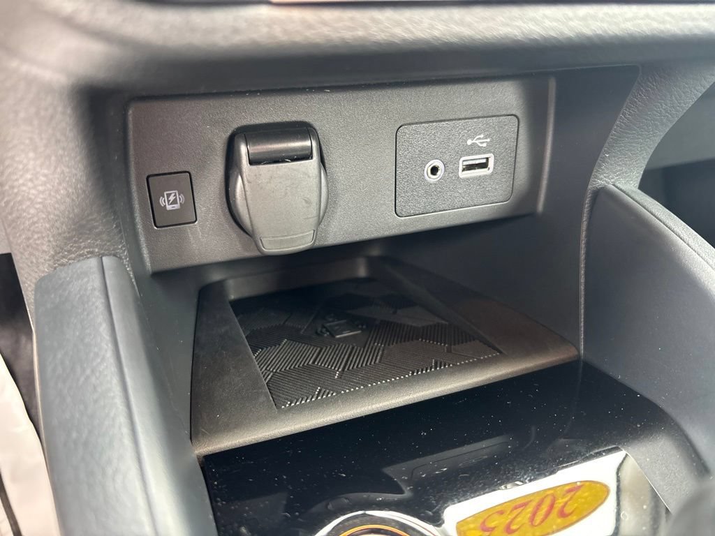 Certified 2025 Nissan Versa SV w/ Trunk Package FWD image 24