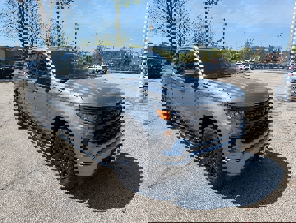 Certified 2024 Chevrolet Silverado 1500 Custom w/ Turbomax Blackout Package AWD/4WD image 4