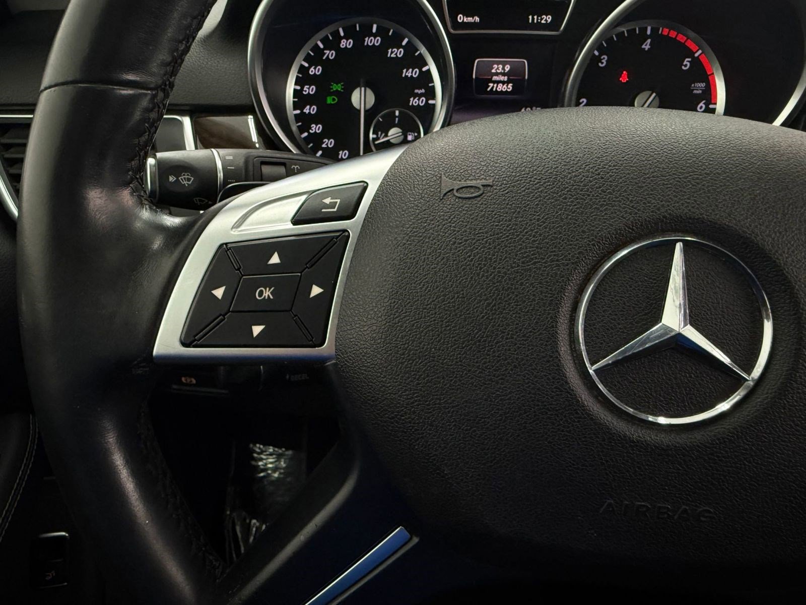 Used 2015 Mercedes-Benz ML 250 BlueTEC 4MATIC image 15