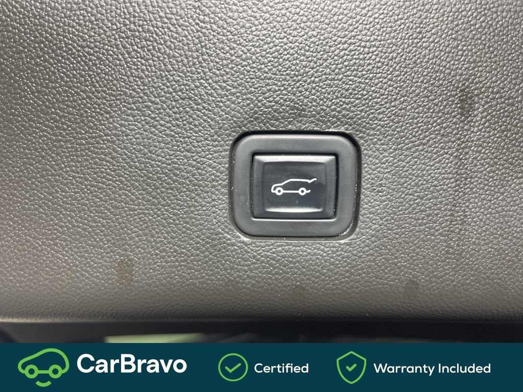 Certified 2023 Chevrolet Traverse LT AWD/4WD image 22