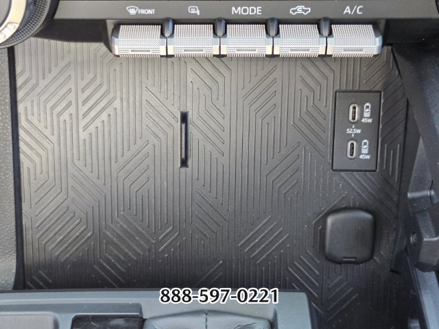 Used 2025 Toyota Tacoma SR5 AWD/4WD image 25