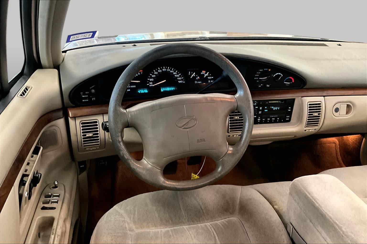 Used 1999 Oldsmobile 88 FWD image 16