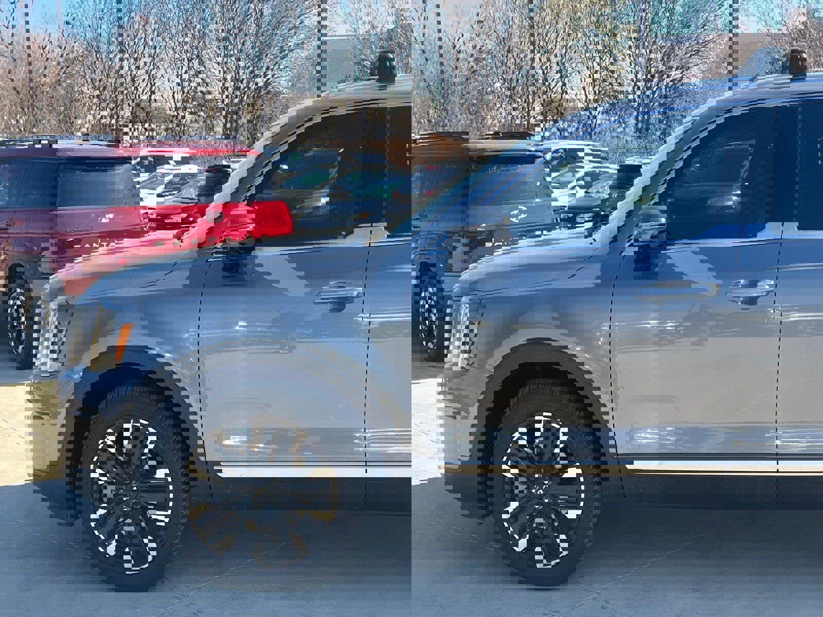 Used 2025 Kia Telluride SX w/ SX Captain's Chair Package image 7