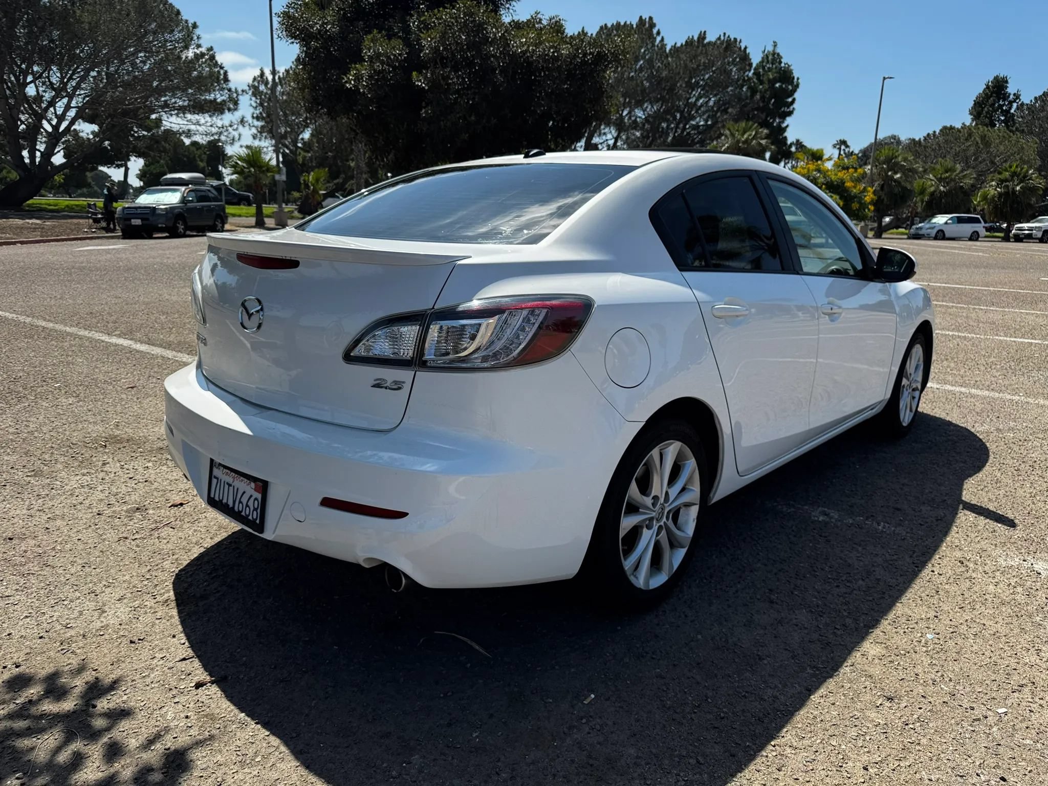Used 2011 MAZDA MAZDA3 s Sport w/ Tech Pkg FWD image 5