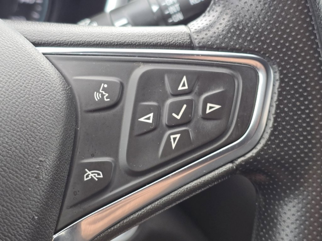 Used 2023 Chevrolet Equinox LT image 27