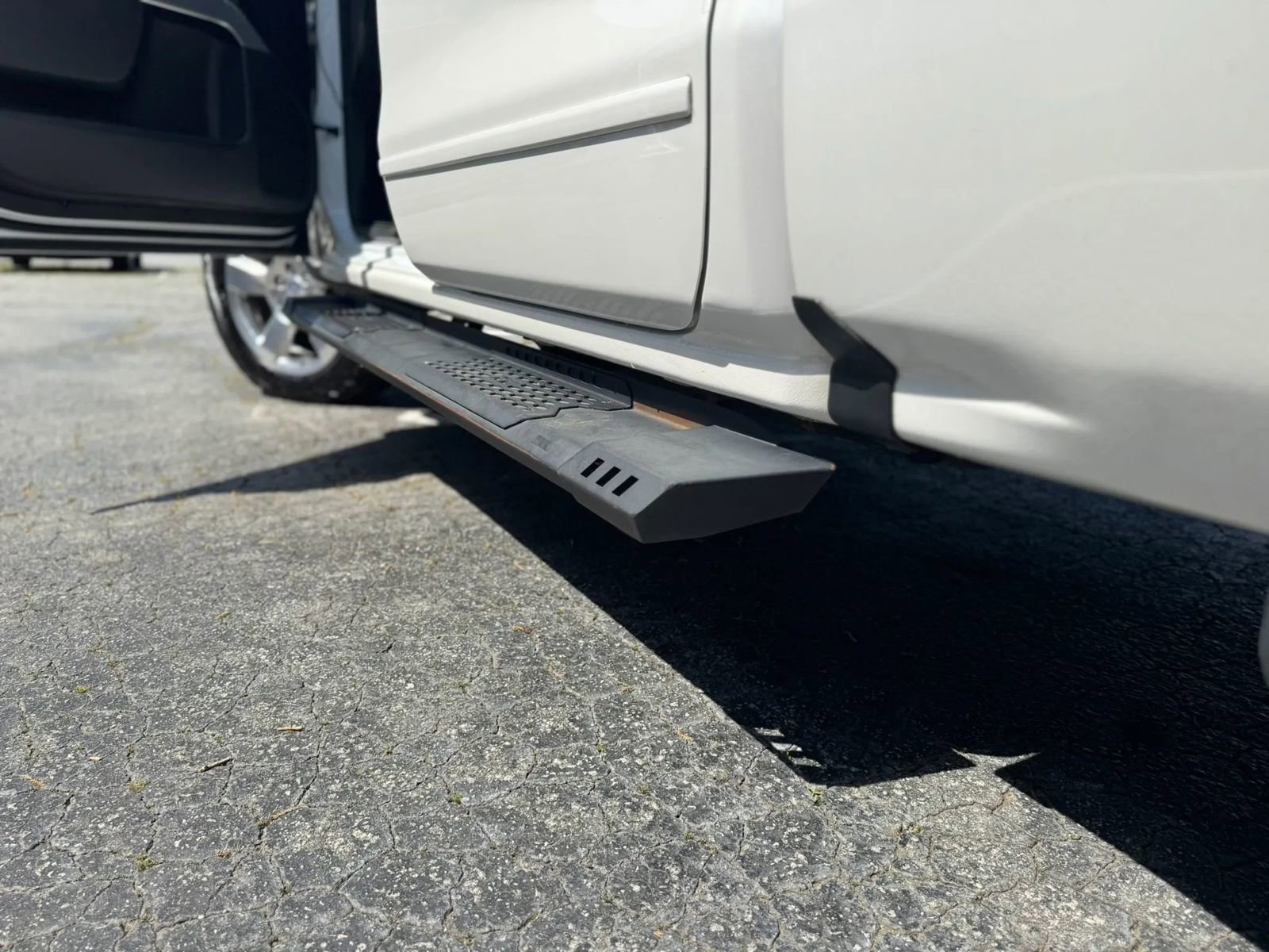 Used 2017 Chevrolet Silverado 1500 LT w/ All Star Edition AWD/4WD image 23