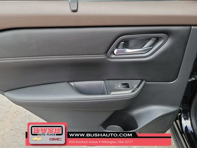 Used 2022 Nissan Rogue SL w/ SL Premium Package image 13