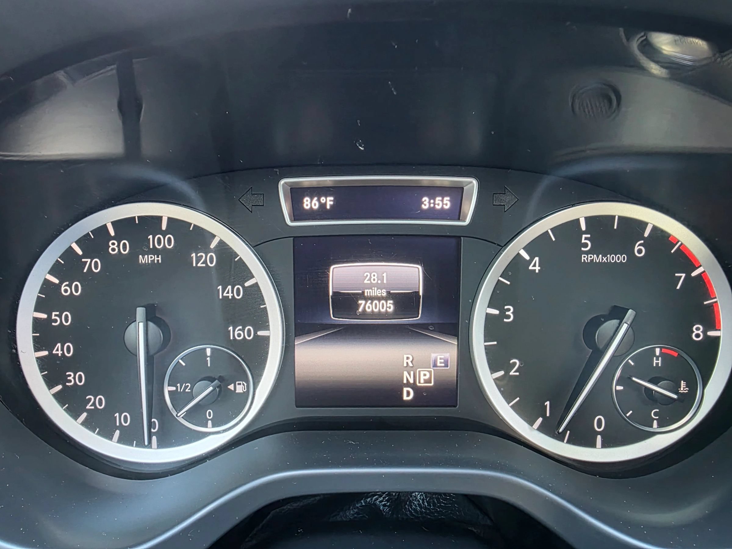 Used 2018 INFINITI QX30 AWD image 19