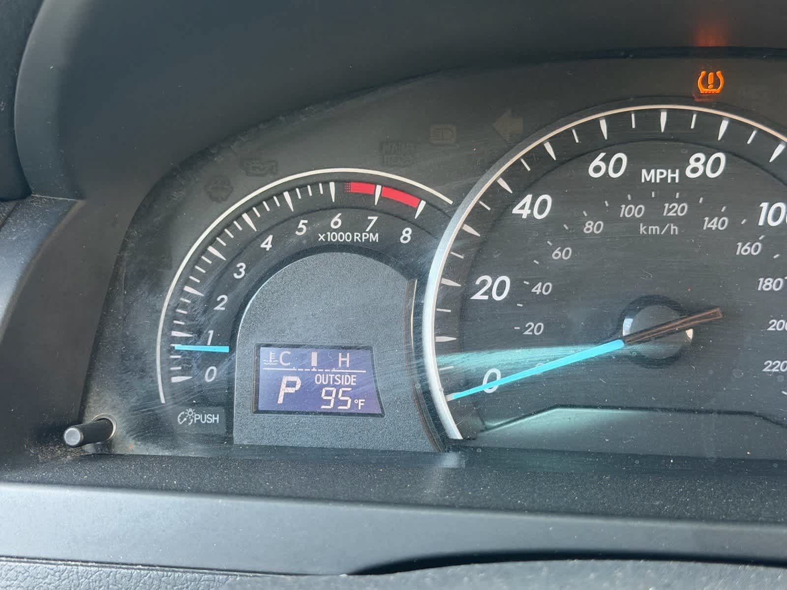 Used 2013 Toyota Camry LE FWD image 29