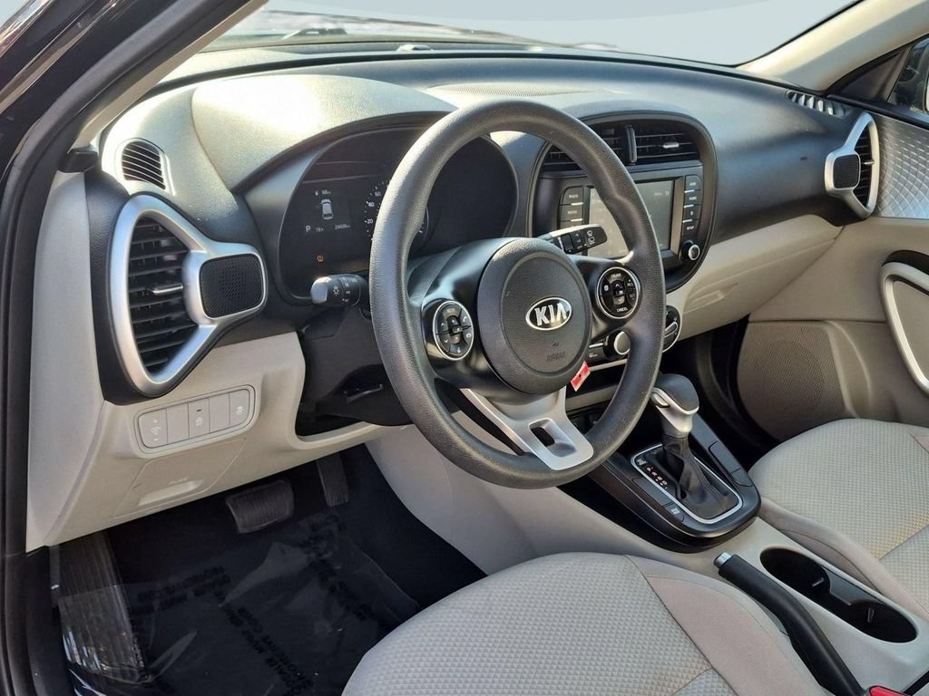 Used 2021 Kia Soul LX FWD image 13