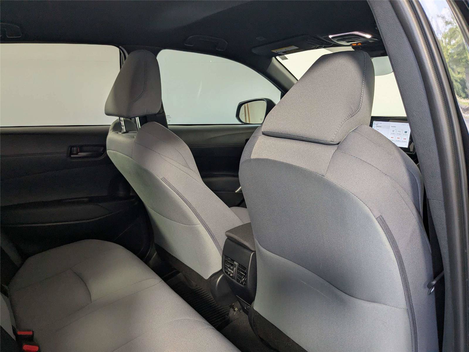 Used 2024 Toyota Corolla Cross AWD Hybrid image 30