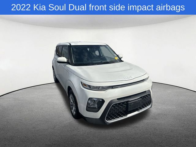 Used 2022 Kia Soul LX image 15