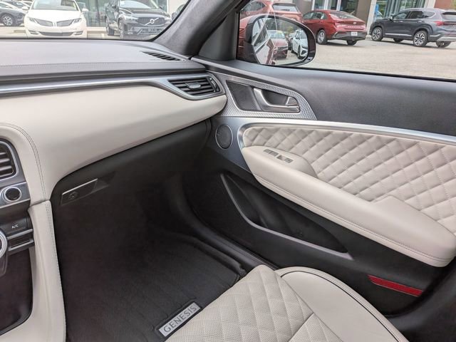 Used 2023 Genesis G70 3.3T w/ Sport Prestige Package image 16