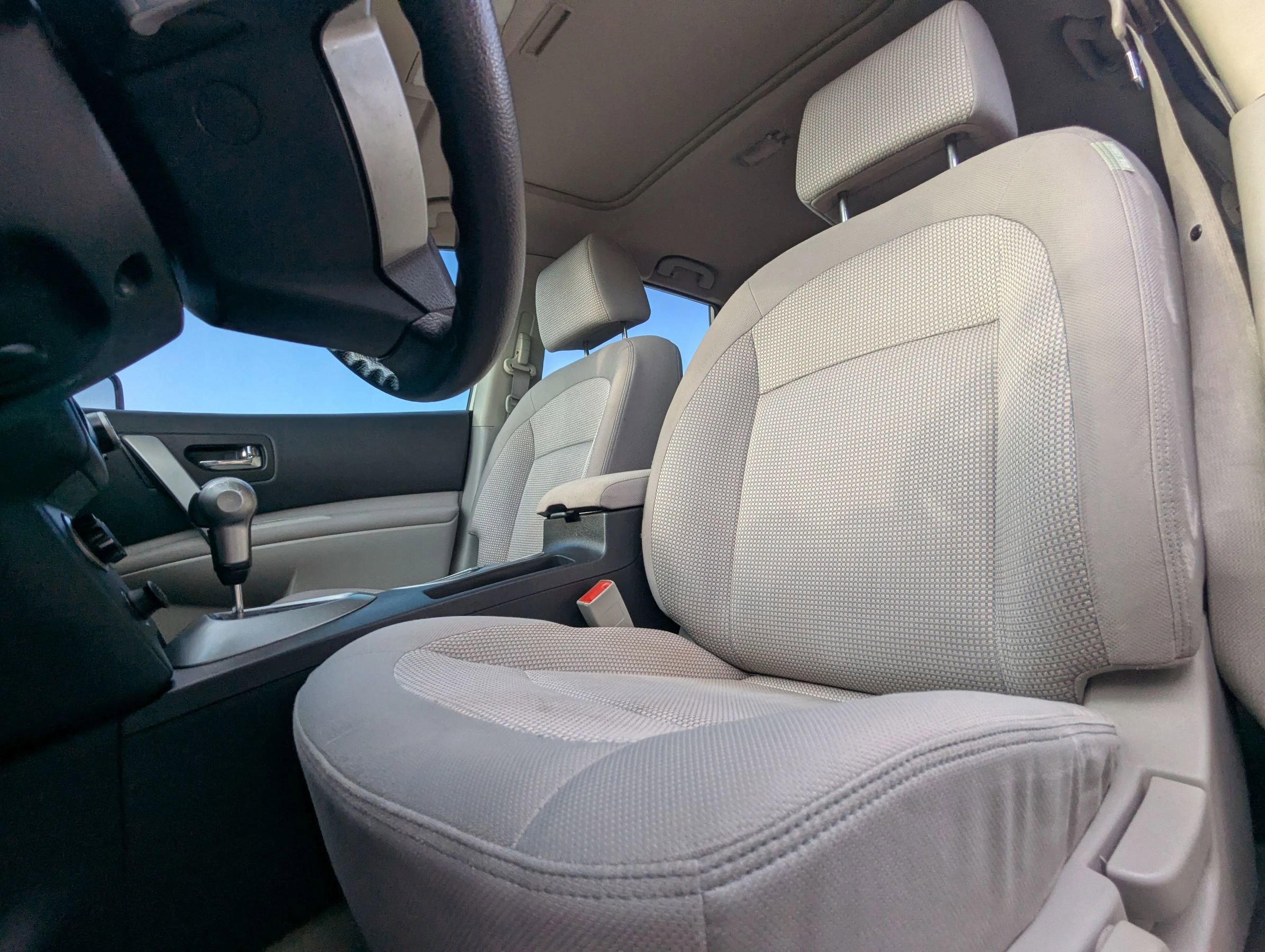 Used 2008 Nissan Rogue SL w/ Premium Pkg image 16