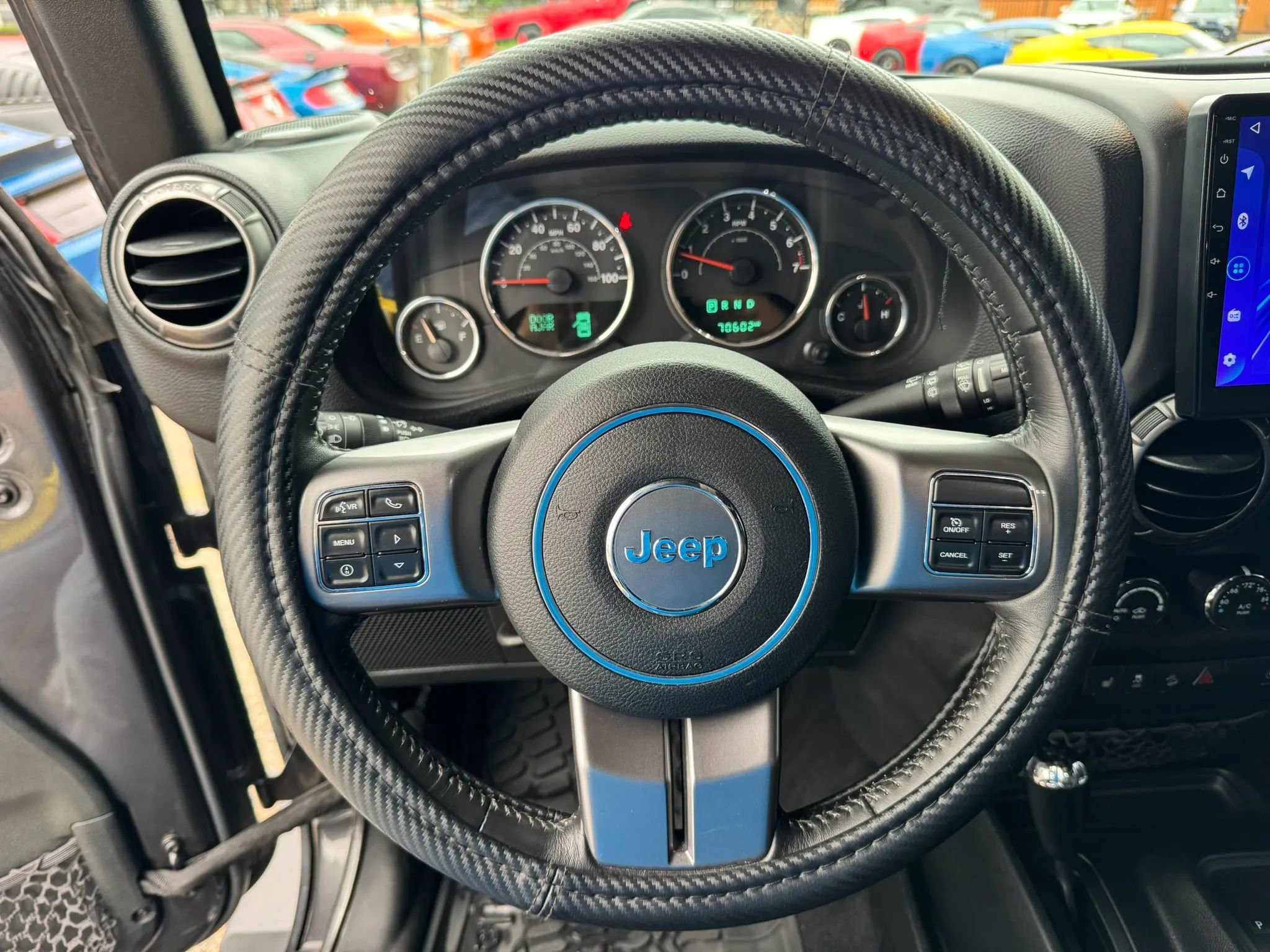 Used 2018 Jeep Wrangler Unlimited Sahara AWD/4WD image 35