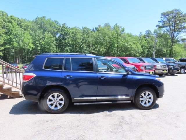 Used 2012 Toyota Highlander SE w/ Tow Pkg AWD/4WD image 6