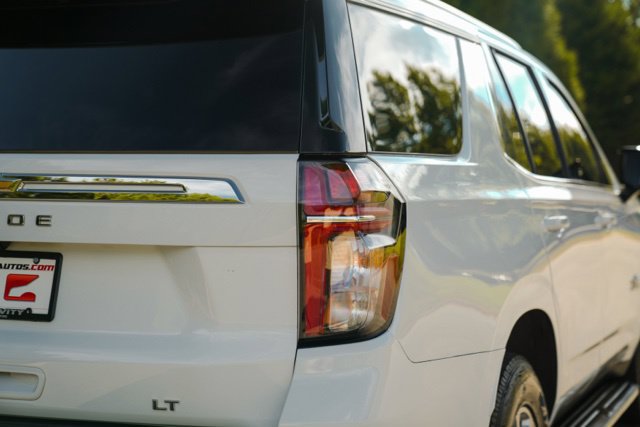 Used 2021 Chevrolet Tahoe LT w/ Luxury Package RWD image 13