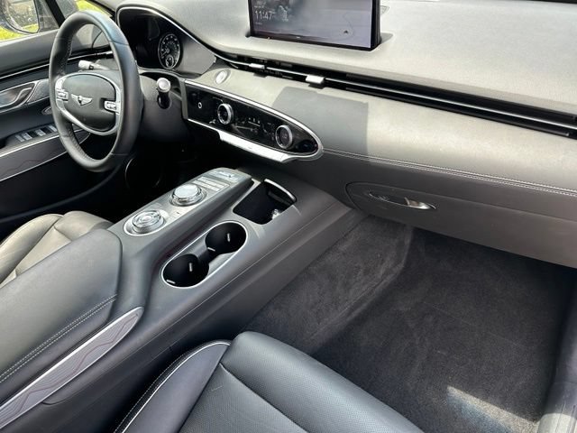 Used 2025 Genesis GV70 2.5T w/ Advanced Package AWD/4WD image 11
