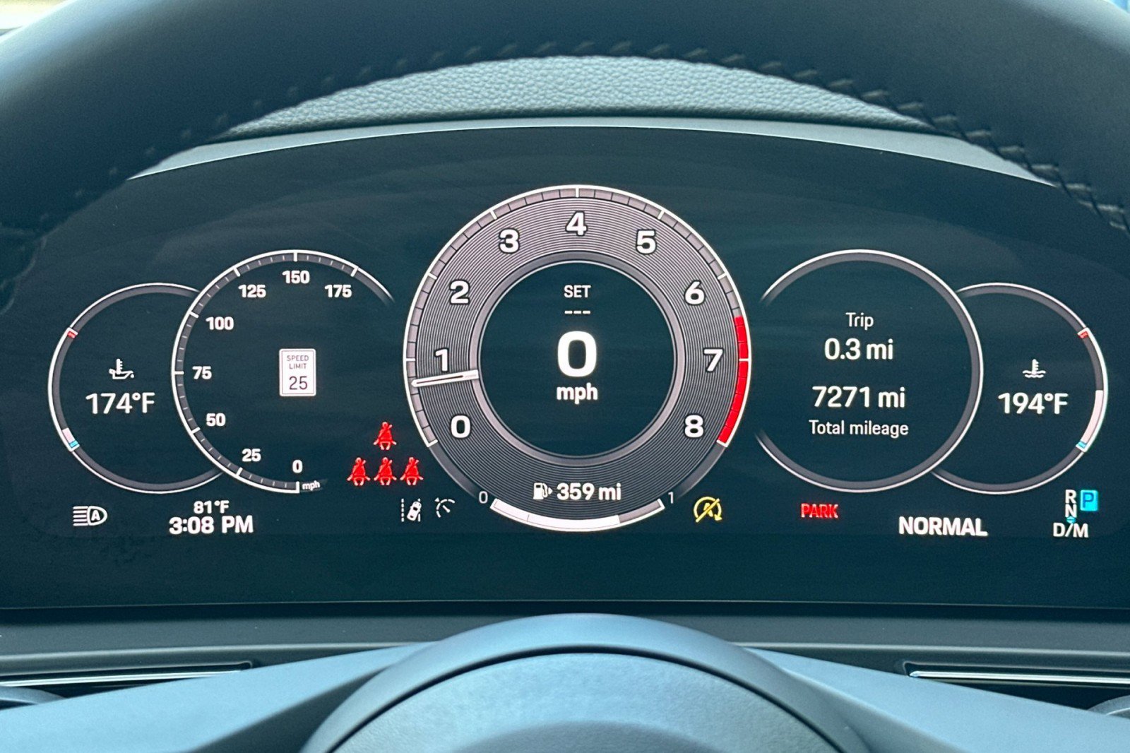 Used 2025 Porsche Cayenne image 25