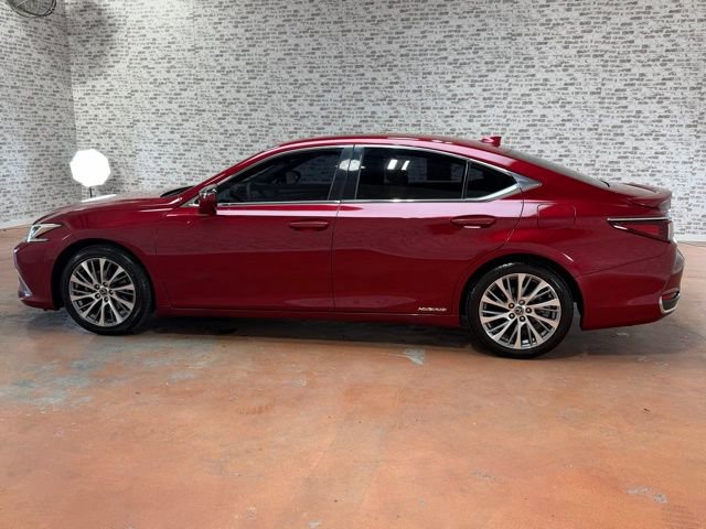 Used 2019 Lexus ES 300h w/ Premium Package FWD image 4