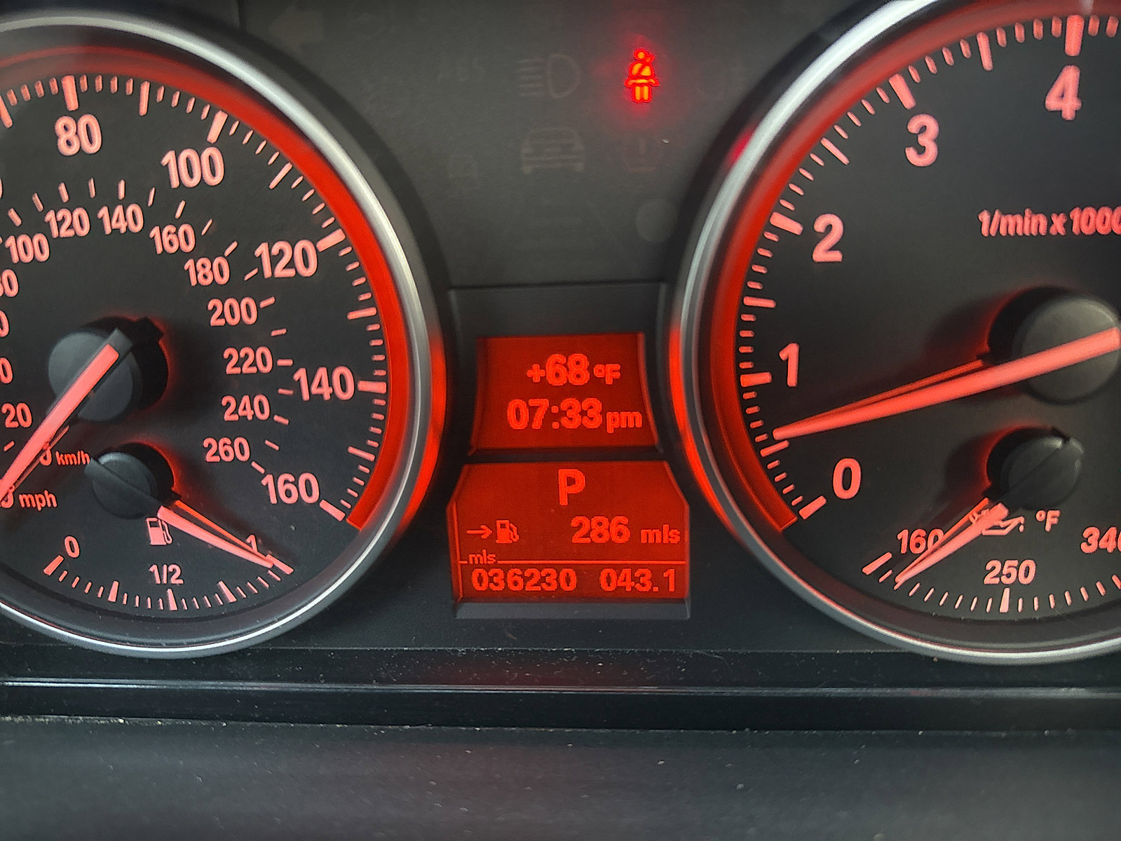 Used 2013 BMW 335i Convertible RWD image 35