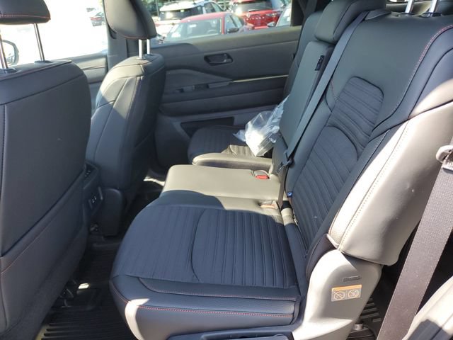 New 2026 Nissan Pathfinder Rock Creek AWD/4WD image 17