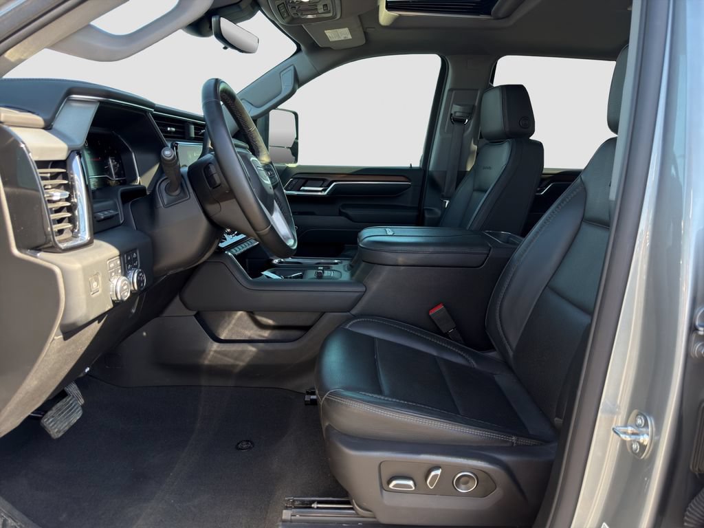 Used 2024 GMC Sierra 2500 Denali w/ Denali Reserve Package AWD/4WD image 9